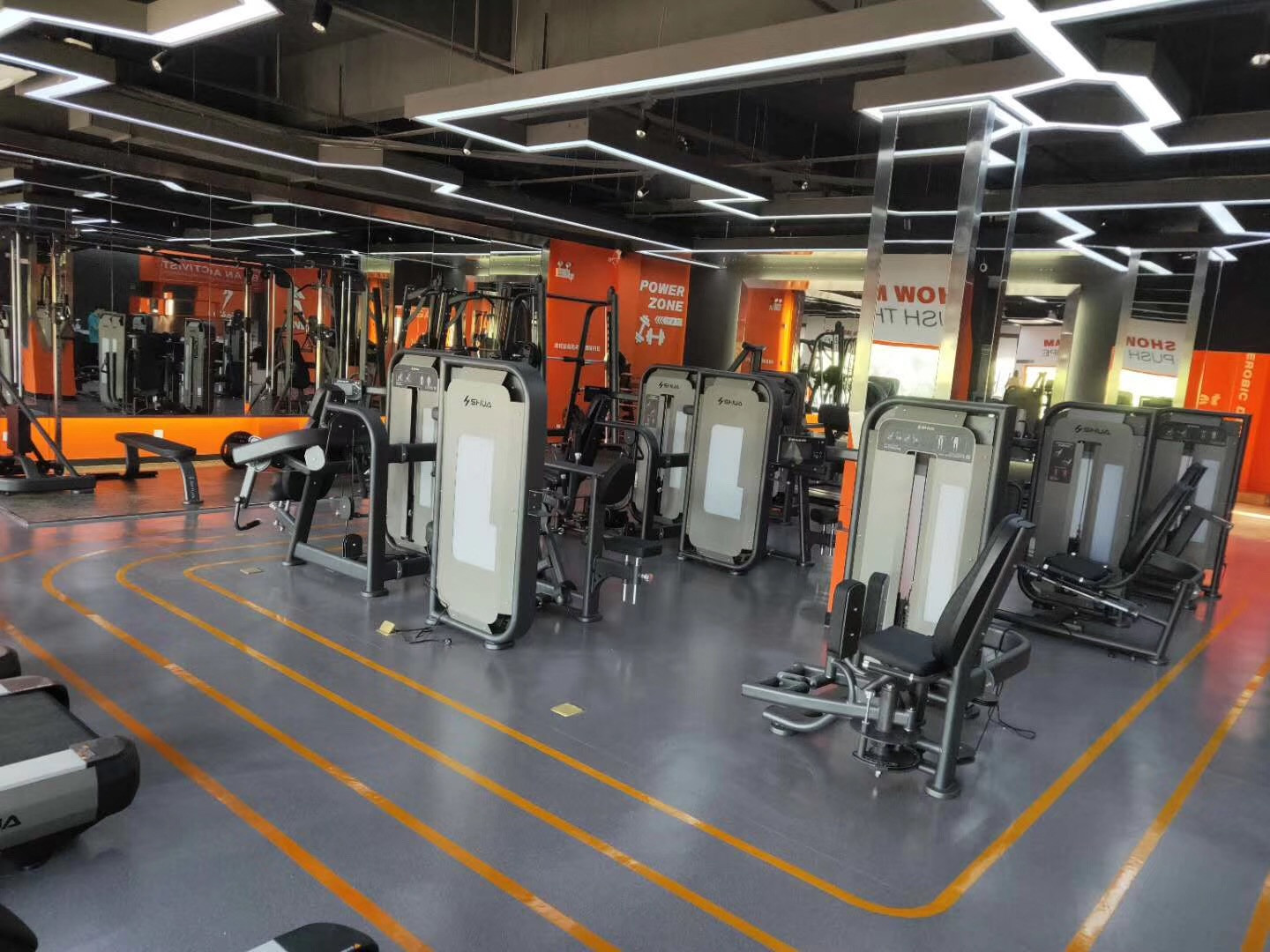 耀市1周年，未来可期｜点击查看舒华体育上市一周年发展故事